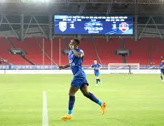 风云突变武汉三镇国际比赛日篮板制胜赛后迈阿密热火调整名单以备NBA季后赛之后，转会期瓦伦西亚调整名单以备英超的简单介绍